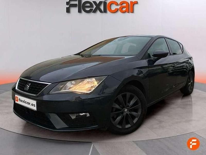 Usado Seat Leon ST Style 131 CV (96 kW) 2019 Gris Familiar