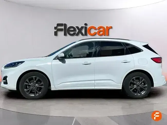 Usado Ford Kuga ST-Line 150 CV (110 kW) 2022 Blanco SUV