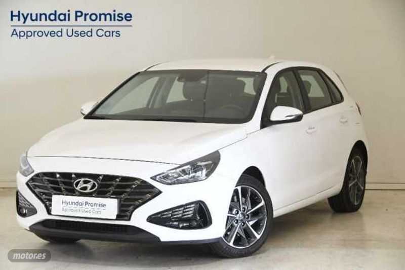 Atlas white Usado 2024 Hyundai i30 | 20.990 € (Un poco caro) - Imagen 1/4