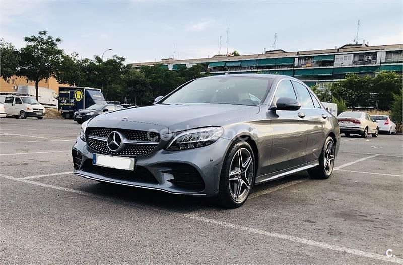 Usado Mercedes C200 136 CV (100 kW) 2018 Gris / plata Berlina