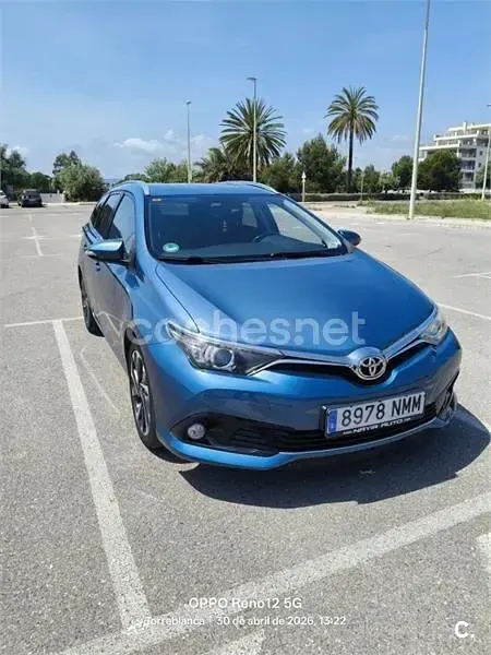Usado Toyota Auris Advance 112 CV (82 kW) 2016 Azul Familiar