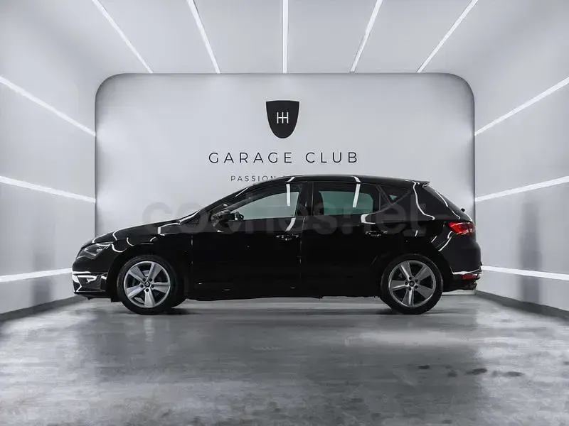 Usado Seat Leon FR 150 CV (110 kW) 2015 Negro Berlina