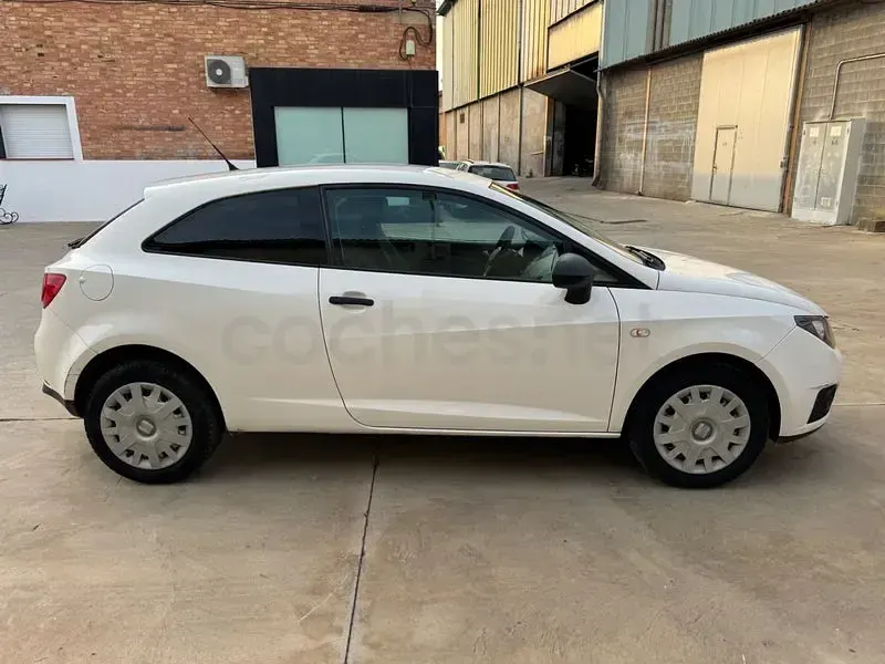 Usado Seat Ibiza Ecomotive 80 CV (58 kW) 2010 Blanco Berlina