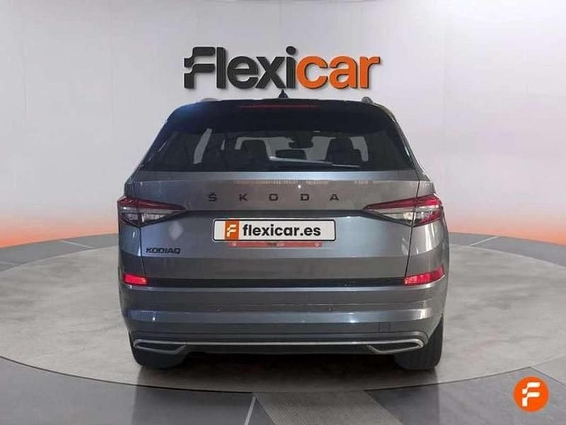 Usado Skoda Kodiaq SportLine 150 CV (110 kW) 2023 Gris SUV