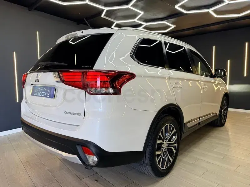 Usado Mitsubishi Outlander 150 CV (110 kW) 2016 Blanco SUV