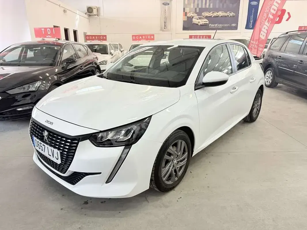 Usado Peugeot 208 Active 102 CV (75 kW) 2021 Blanco Utilitario
