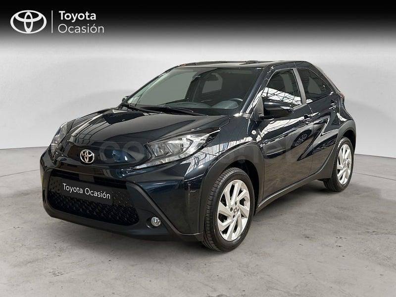 Usado Toyota Aygo X Play 72 CV (52 kW) 2024 Negro SUV