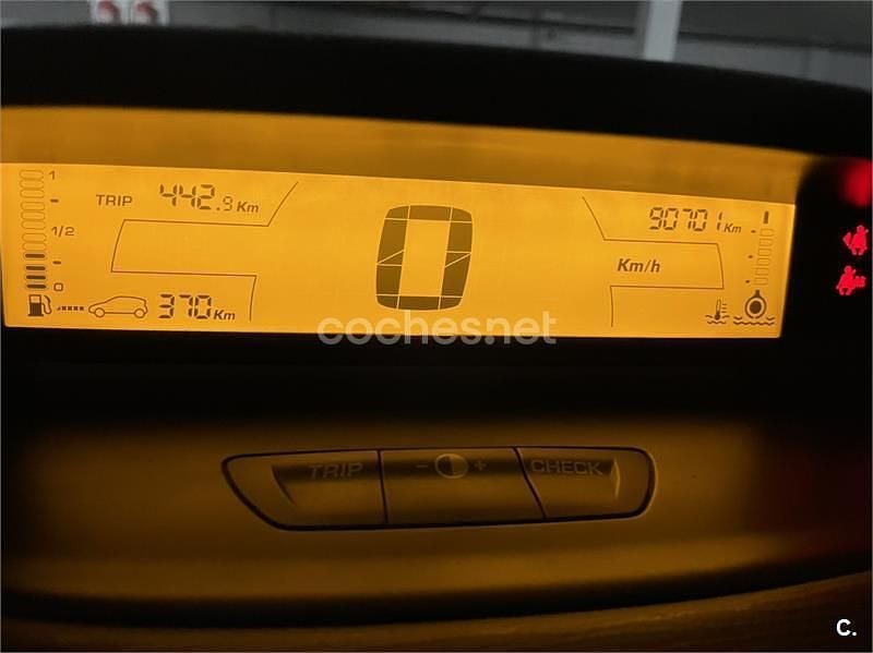 Usado Citroën C4 110 CV (80 kW) 2007 Gris / plata Berlina