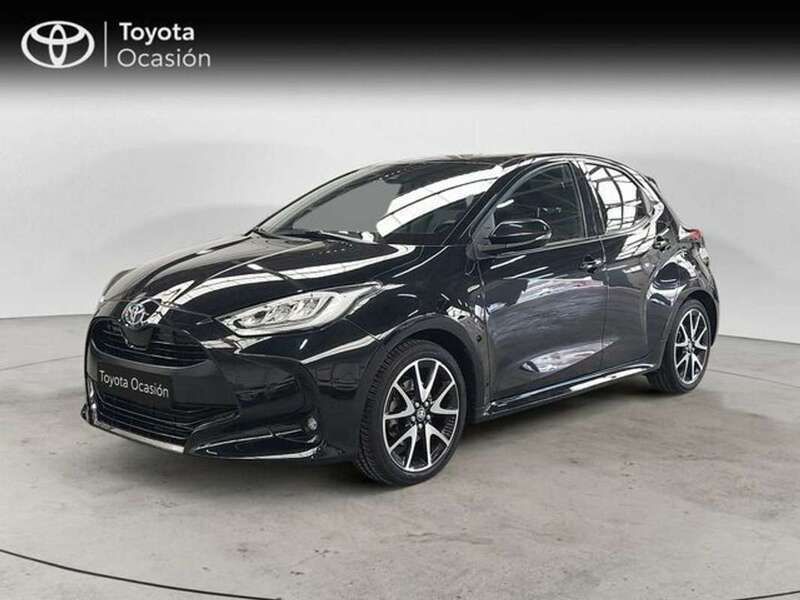 Negro Usado 2020 Toyota Yaris Hybrid Style Berlina | 18.450 € (Buen precio) - Imagen 1/4