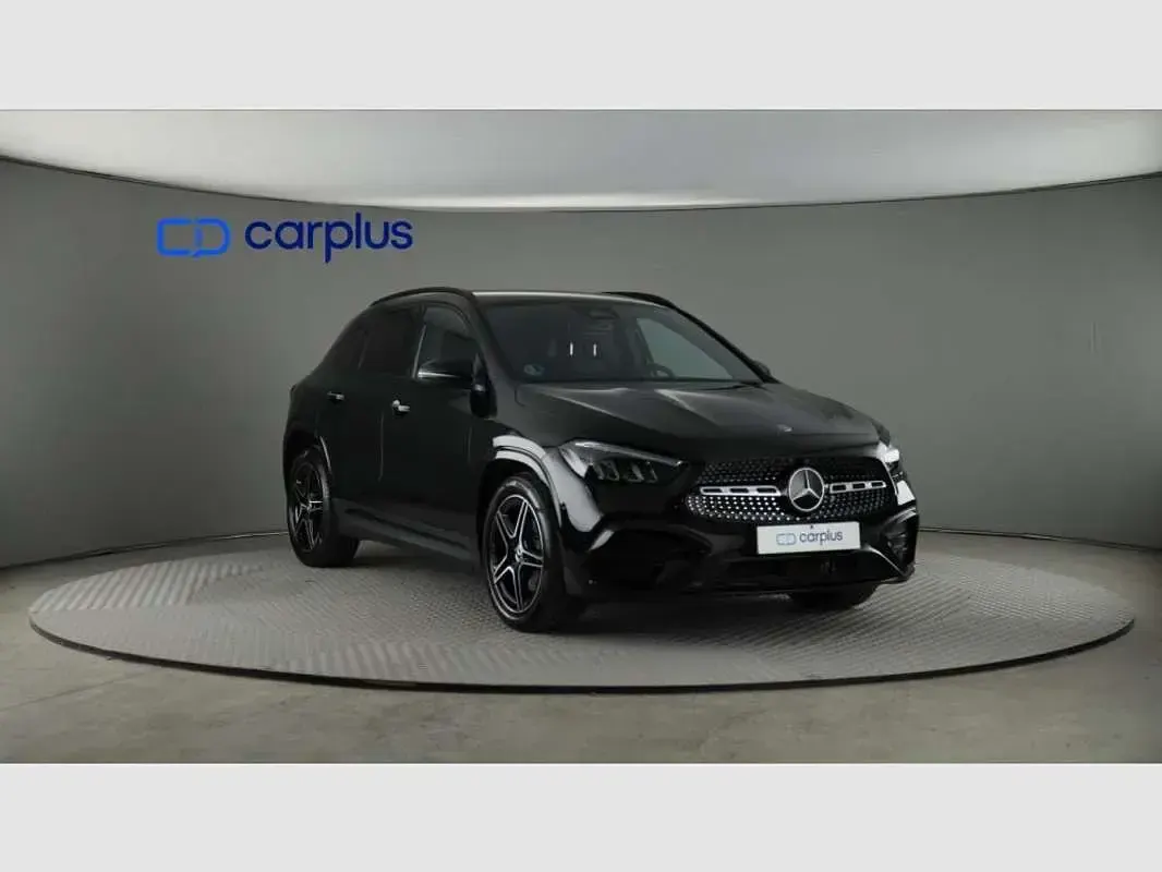 Usado Mercedes GLA200 163 CV (119 kW) 2023 Negro SUV
