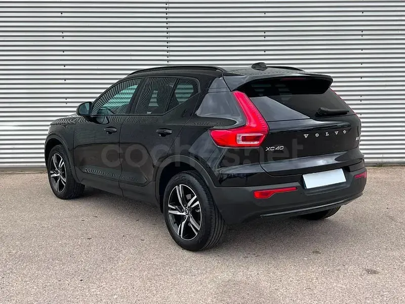Usado Volvo XC40 Plus 163 CV (119 kW) 2024 Azul SUV