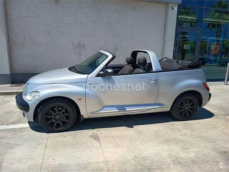 Usado Chrysler PT Cruiser Limited 143 CV (105 kW) 2006 Gris / plata Descapotable
