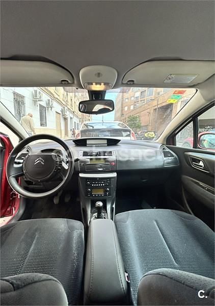 Usado Citroën C4 92 CV (67 kW) 2007 Rojo Berlina