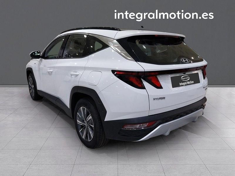 Usado Hyundai Tucson 136 CV (100 kW) 2022 Blanco SUV