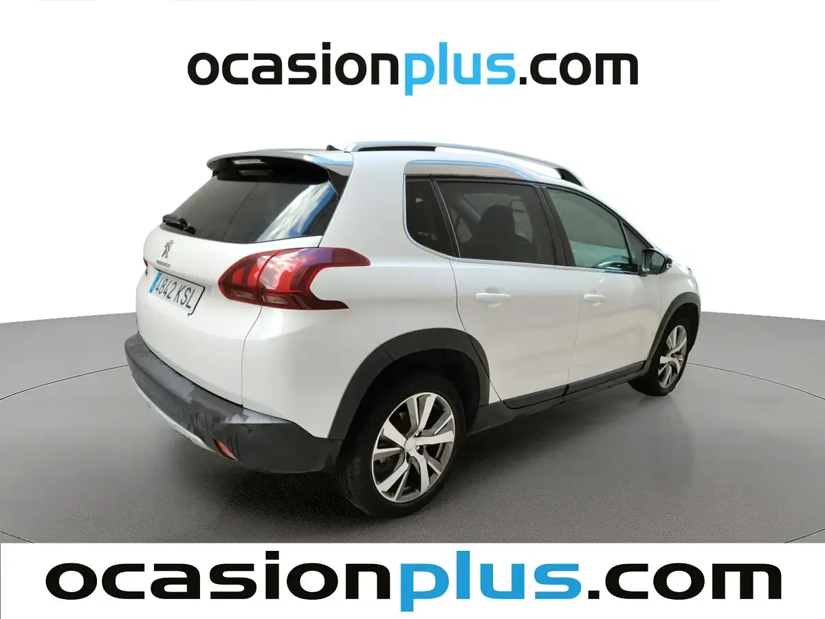 Używany Peugeot 2008 Allure 131 KM (96 kW) 2018 Biały SUV