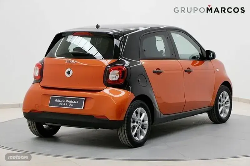 Usado Smart ForFour 71 CV (52 kW) 2017 Naranja Utilitario