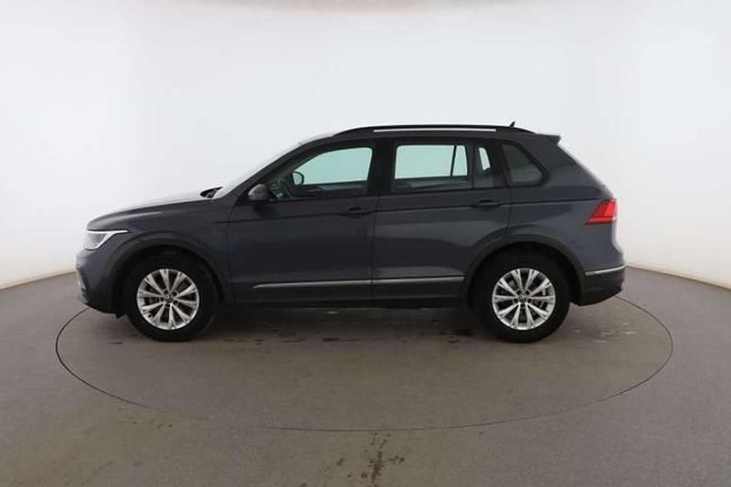 Usado VW Tiguan 122 CV (89 kW) 2021 Gris SUV