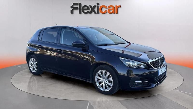 Usado Peugeot 308 Style 131 CV (96 kW) 2020 Negro Berlina