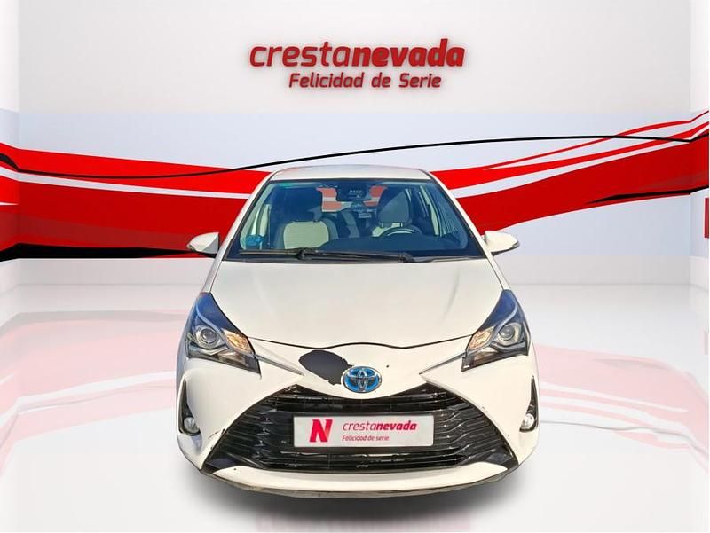 Usado Toyota Yaris Hybrid Active 100 CV (73 kW) 2019