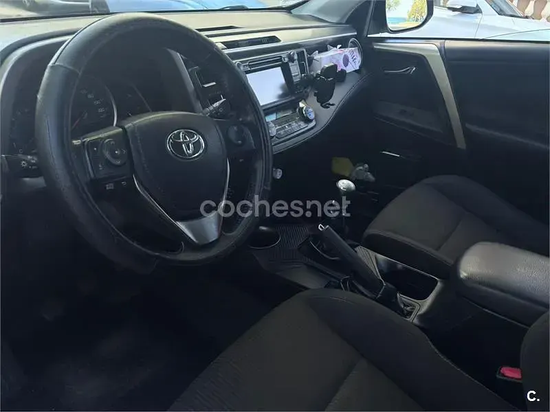Usado Toyota RAV4 Advance 124 CV (91 kW) 2013 Blanco SUV