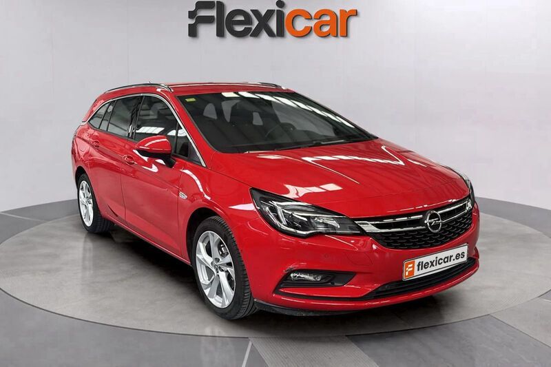 Rojo Usado 2019 Opel Astra Dynamic Familiar | 10.990 € - Imagen 1/4