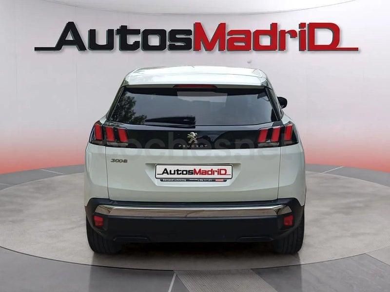 Usado Peugeot 3008 Allure 130 CV (95 kW) 2019 Blanco SUV