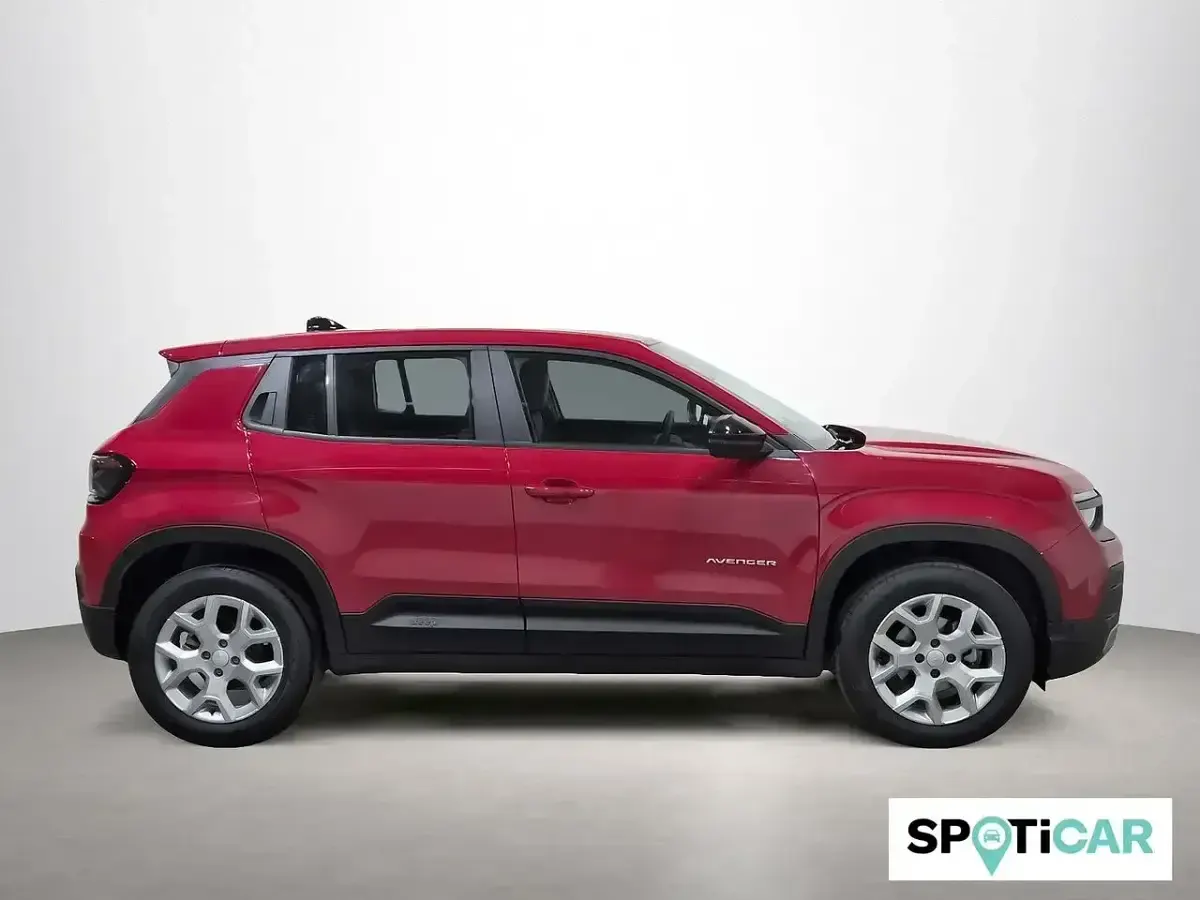 Usado Jeep Avenger Altitude 101 HP (74 kW) 2024 Vermelho SUV
