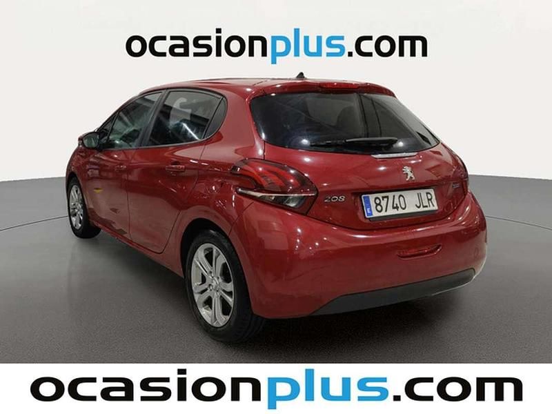 Usado Peugeot 208 Active 83 CV (61 kW) 2016 Rojo Utilitario