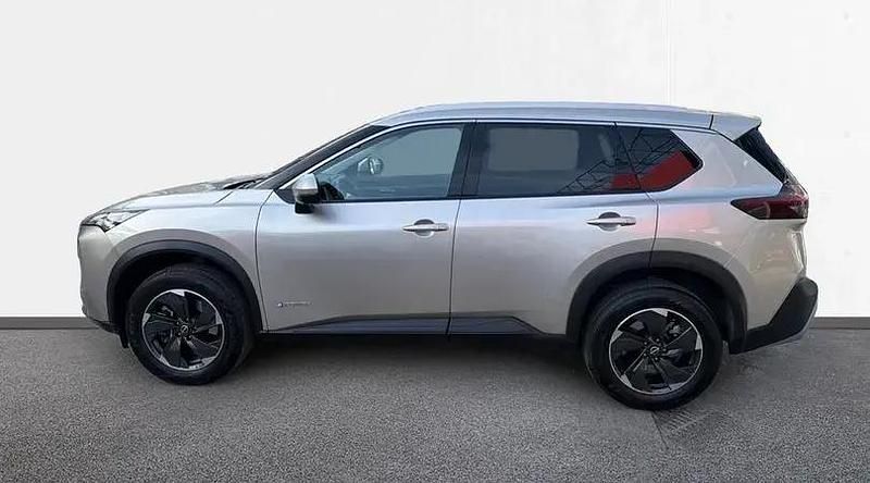 Usado Nissan X-Trail N-Connecta 213 CV (156 kW) 2024 Champagne silver SUV