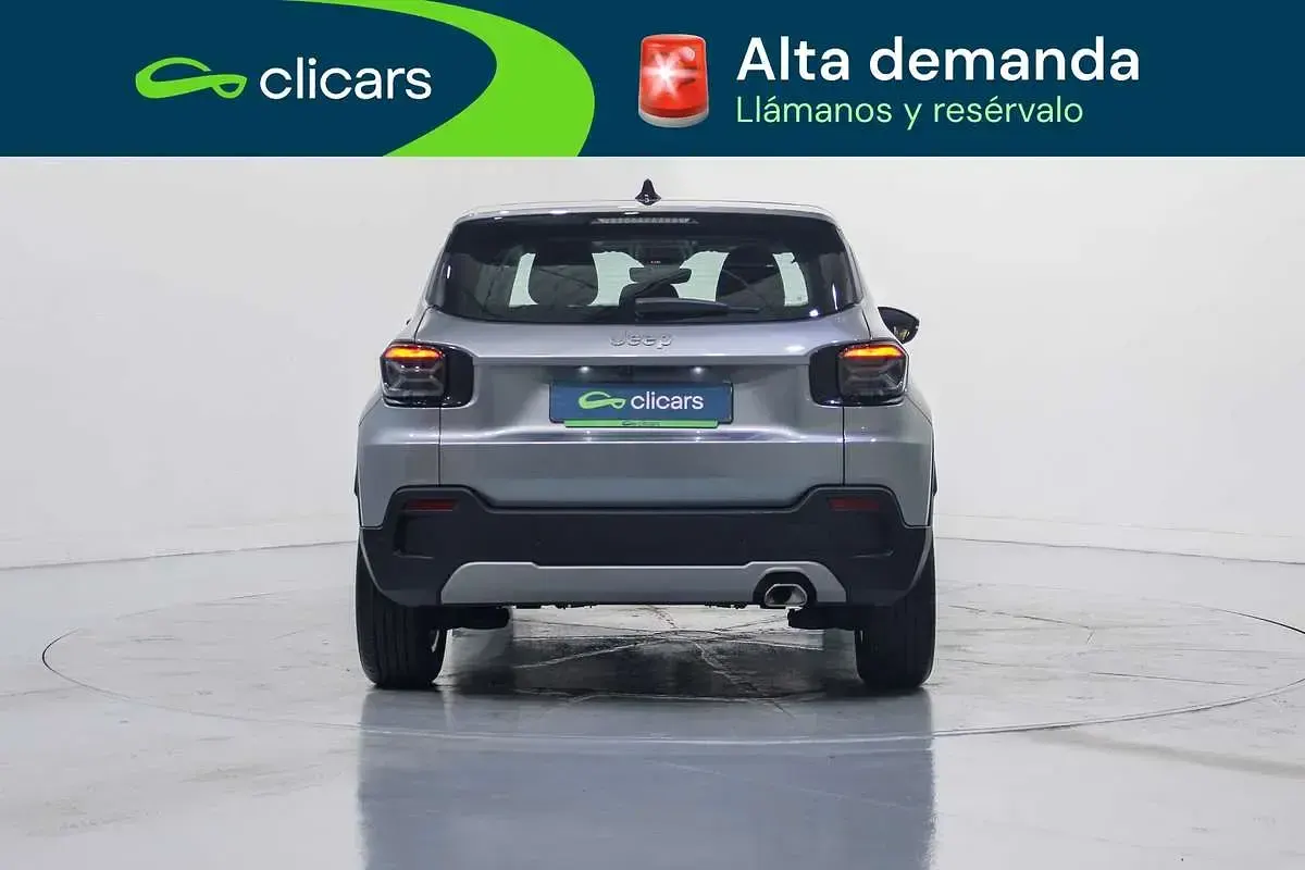 Usado Jeep Avenger Altitude 101 CV (74 kW) 2025 Plateado SUV