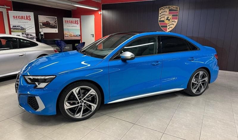 Usado Audi S3 Ambiente 310 CV (228 kW) 2022 Azul Berlina