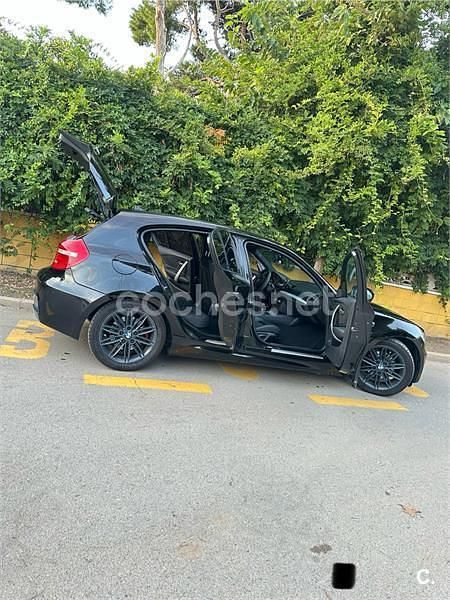 Negro Usado 2009 BMW 118 Utilitario | 4999 € (Buen precio) - Imagen 1/4