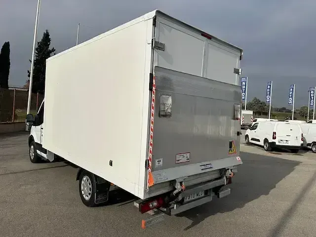 Usado Ford Transit Trend 165 HP (121 kW) 2023 Branco