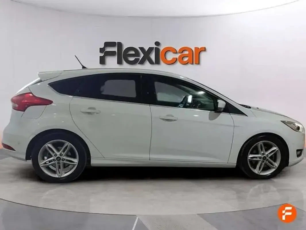 Usado Ford Focus Titanium 150 CV (110 kW) 2017 Blanco Utilitario