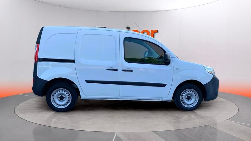 Begagnad Renault Kangoo 75 HK (55 kW) 2020 Vit Minibuss