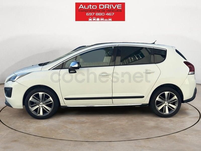 Usado Peugeot 3008 Allure 130 CV (95 kW) 2016 Blanco Berlina