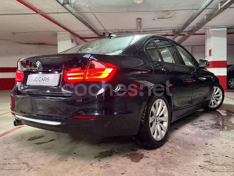 Usado BMW 318 Luxury Line 143 CV (105 kW) 2012 Azul Berlina