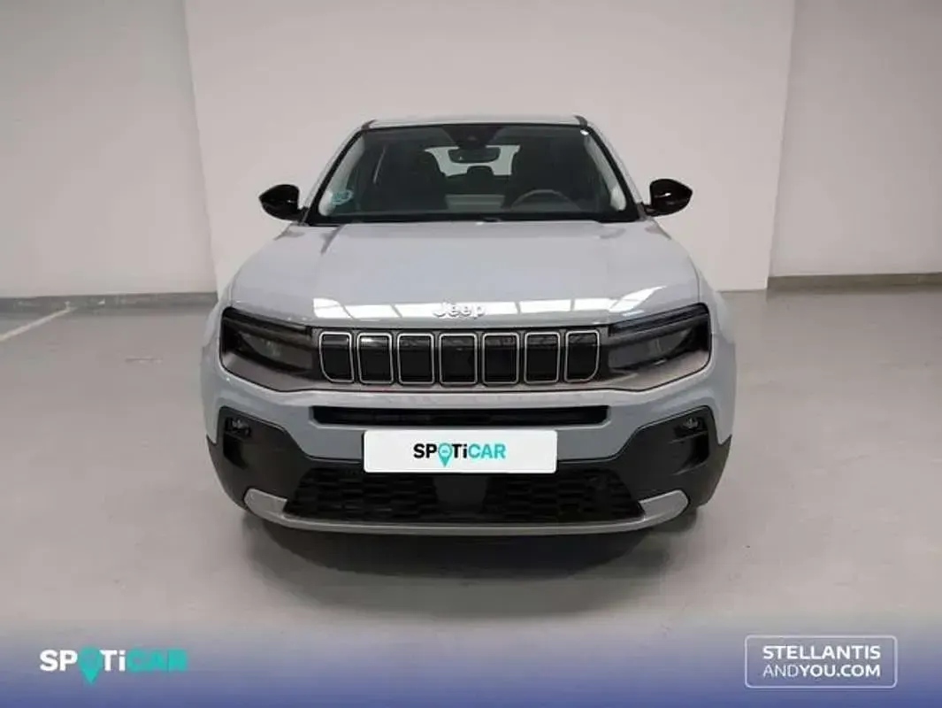Usado Jeep Avenger Altitude 101 CV (74 kW) 2025 Gris SUV