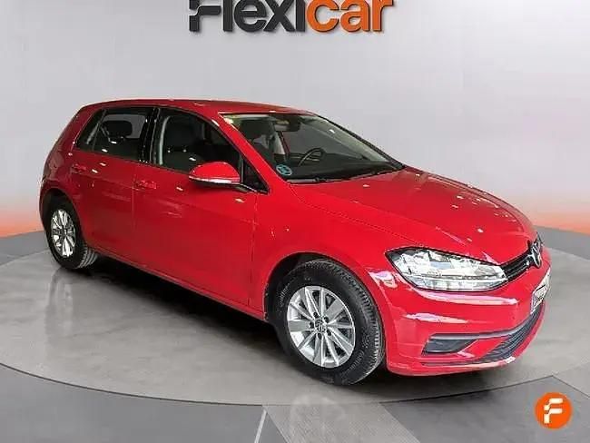 Begagnad VW Golf VII Advance 115 HK (84 kW) 2020 Röd Sedan
