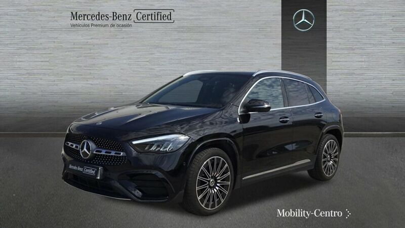 Negro cosmos Usado 2024 Mercedes GLA200 AMG line SUV | 41.950 € (Precio justo) - Imagen 1/4