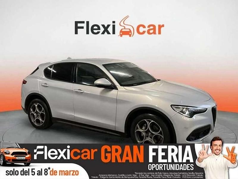 Usado Alfa Romeo Stelvio Sprint 160 CV (117 kW) 2022 Gris SUV