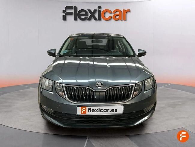 Usado Skoda Octavia Style 115 CV (84 kW) 2019 Gris / plata Berlina