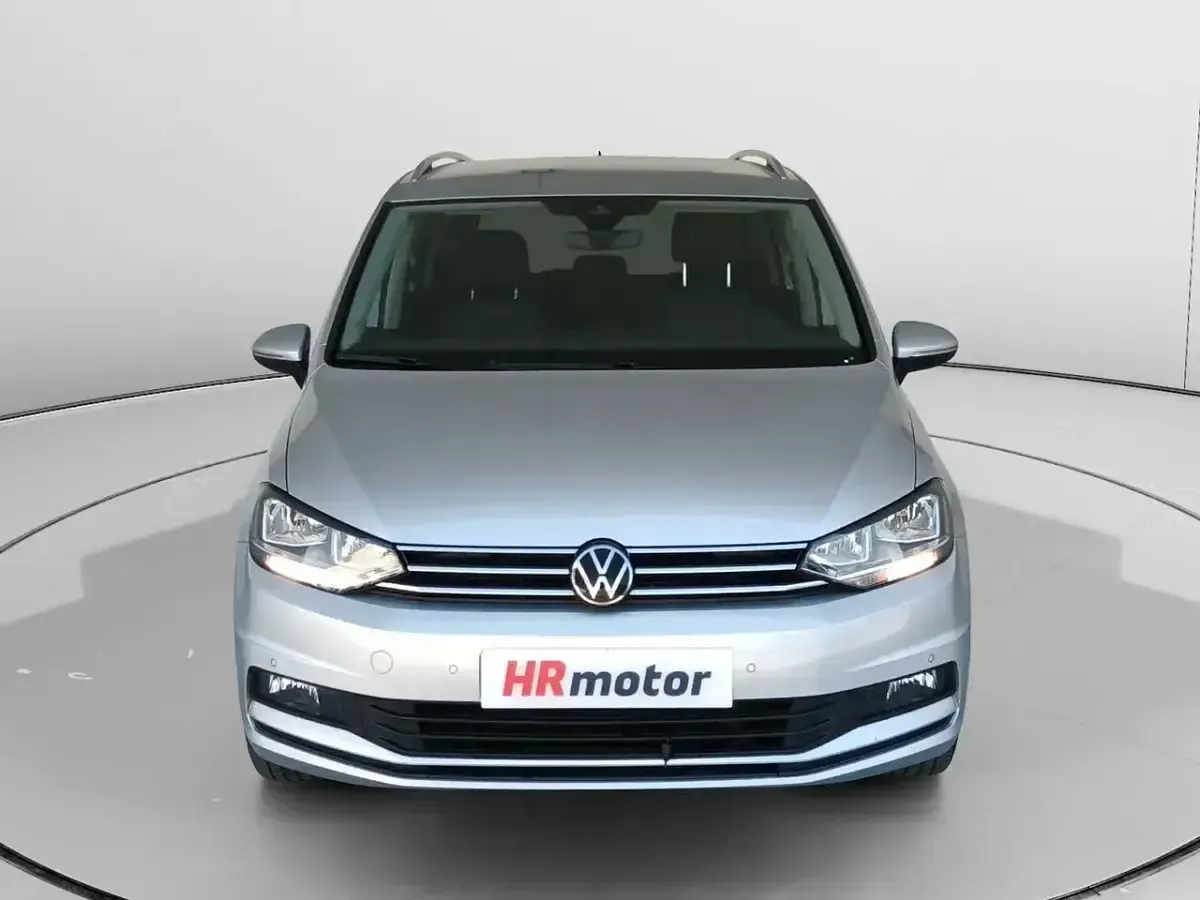 Usado VW Touran Advance 150 CV (110 kW) 2023 Gris Monovolumen