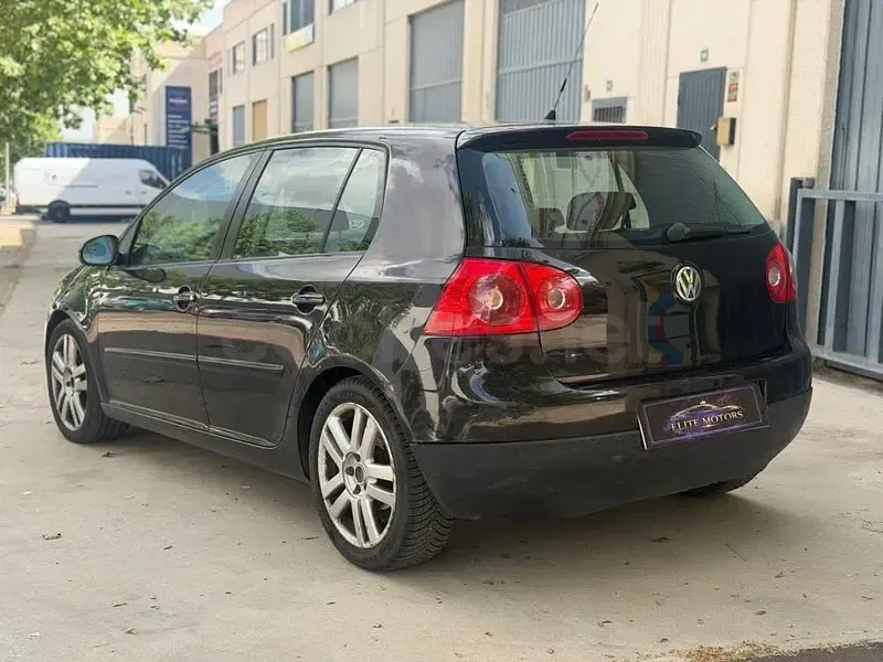 Usado VW Golf VI GT 105 CV (77 kW) 2009 Negro Utilitario