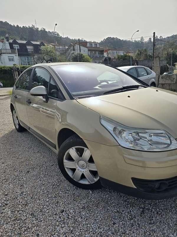 Usado Citroën C4 109 CV (80 kW) 2007 Beige Utilitario