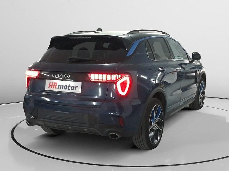 Usado Lynk & Co 01 261 CV (191 kW) 2022 Azul SUV
