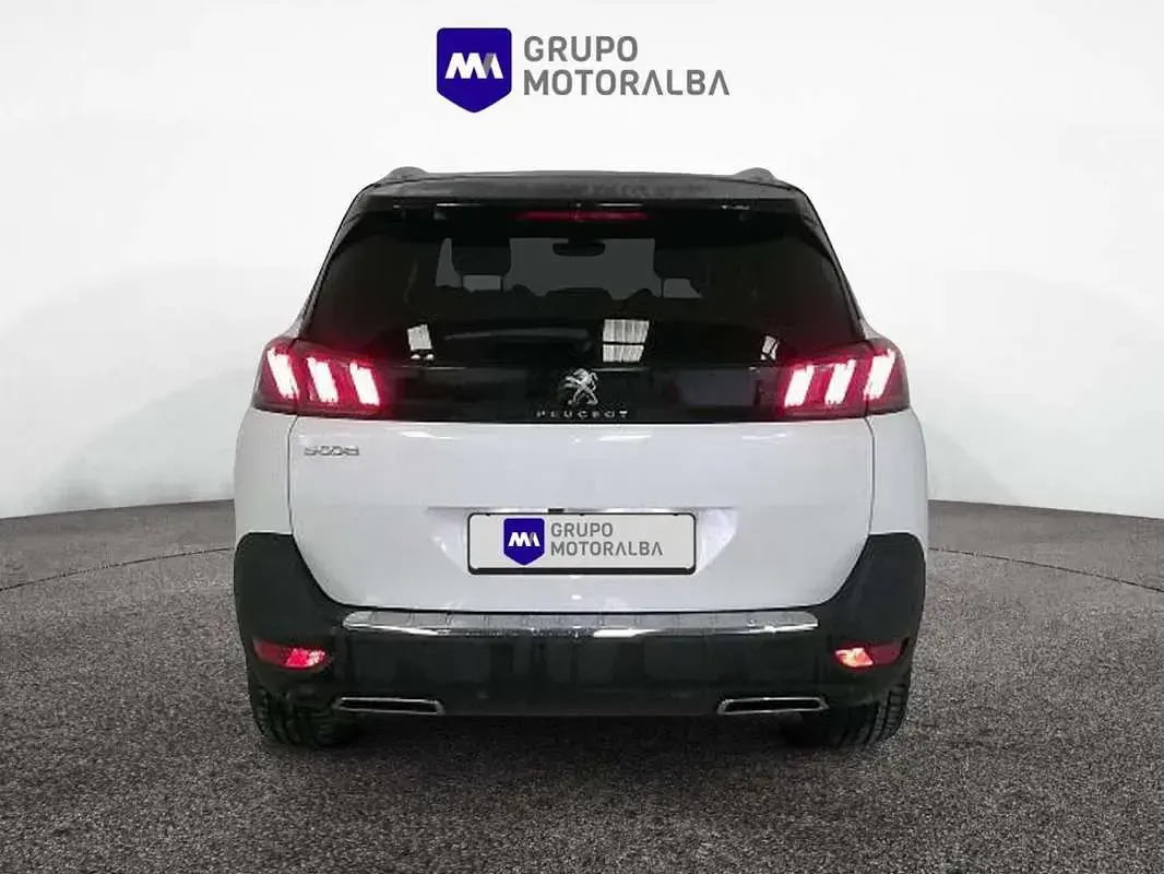 Usado Peugeot 5008 GT 131 CV (96 kW) 2021 Blanco SUV