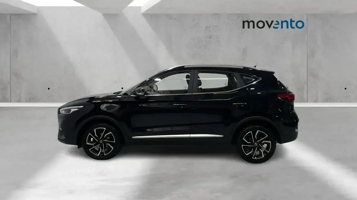 Usado MG ZS Luxury 106 CV (77 kW) 2023 Negro SUV