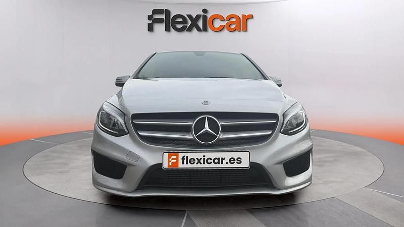 Usado Mercedes B200 139 CV (102 kW) 2018 Gris Monovolumen