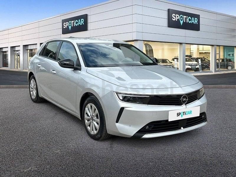 Usado Opel Astra Edition 131 CV (96 kW) 2023 Gris Berlina